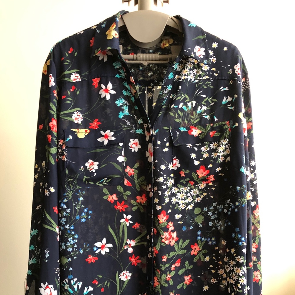 New York & Company V-neck blouse